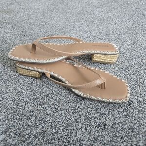 CUSHIONAIRE Women's Breezy Block Heel Thong Sandals Size 9 EUC